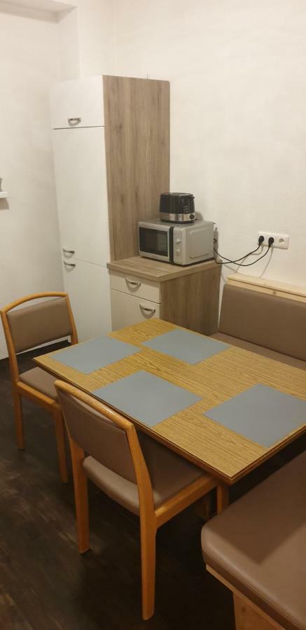 Apartment Lischenhof *